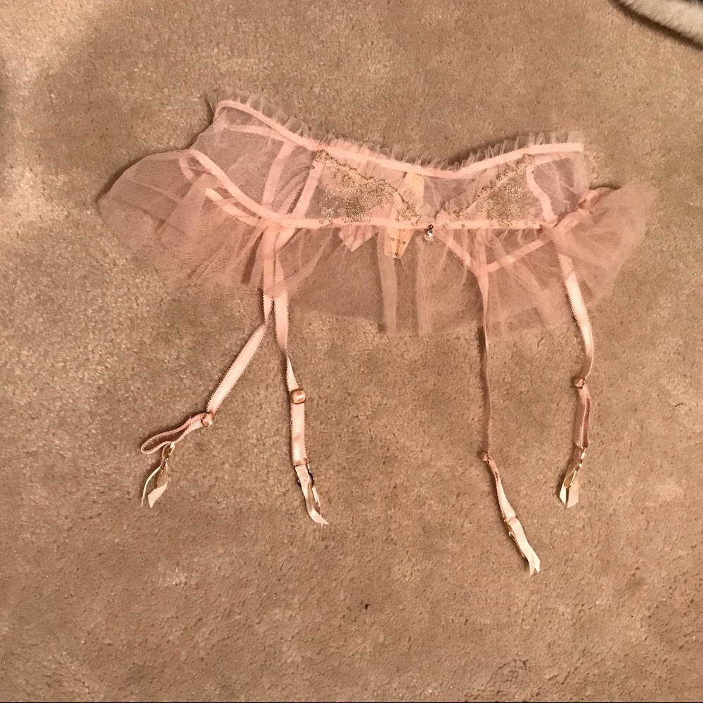 VS Pink Tulle Garter